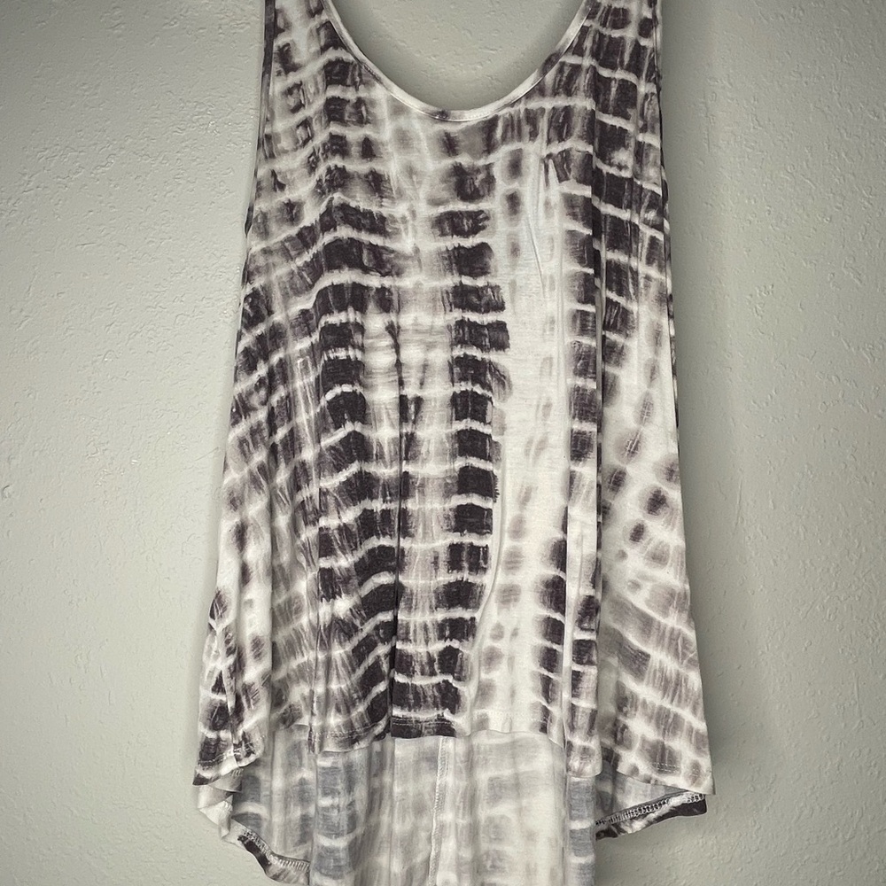 Stylish Black and White Women's Top